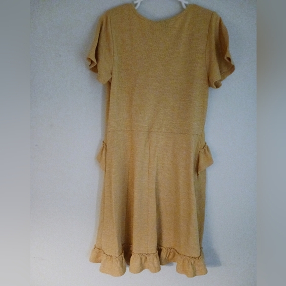 Art Class Girl's Yellow Button-Down Ruffle Dress. Size 7/8 - Picture 2 of 5